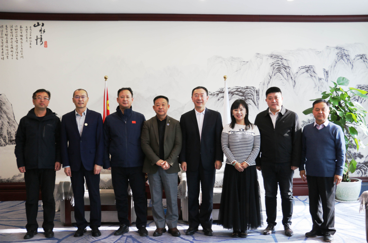 玉禾田环境发展集团领导一行到访不朽情缘官网入口集团考察交流